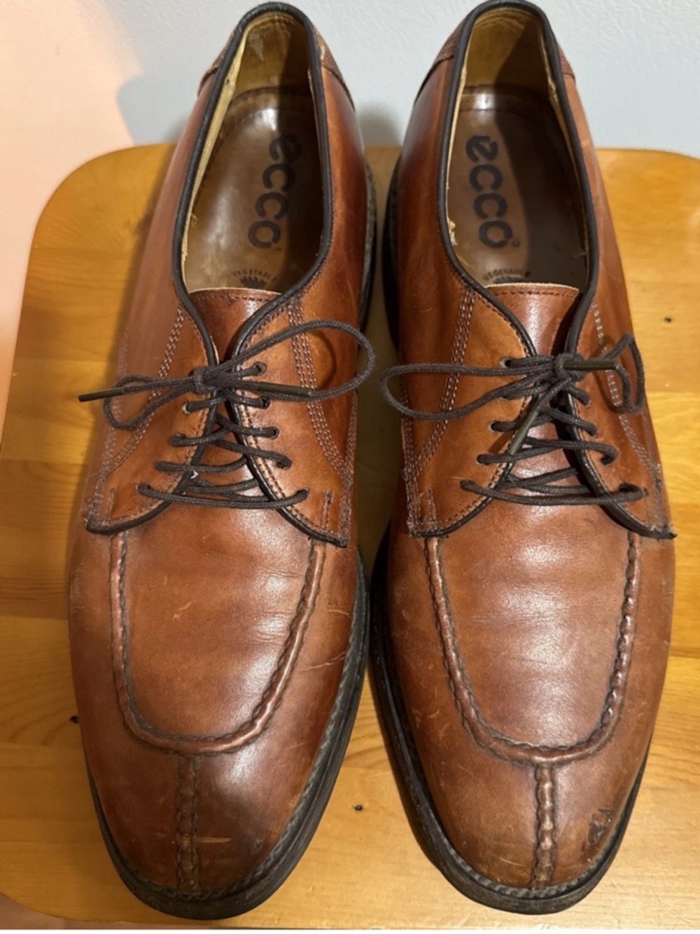 Ecco Men’s Brown Leather Lace-Up Moc Toe Oxfords